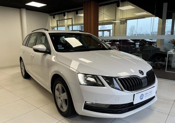 Skoda Octavia cena 54900 przebieg: 109819, rok produkcji 2018 z Szczawno-Zdrój małe 254